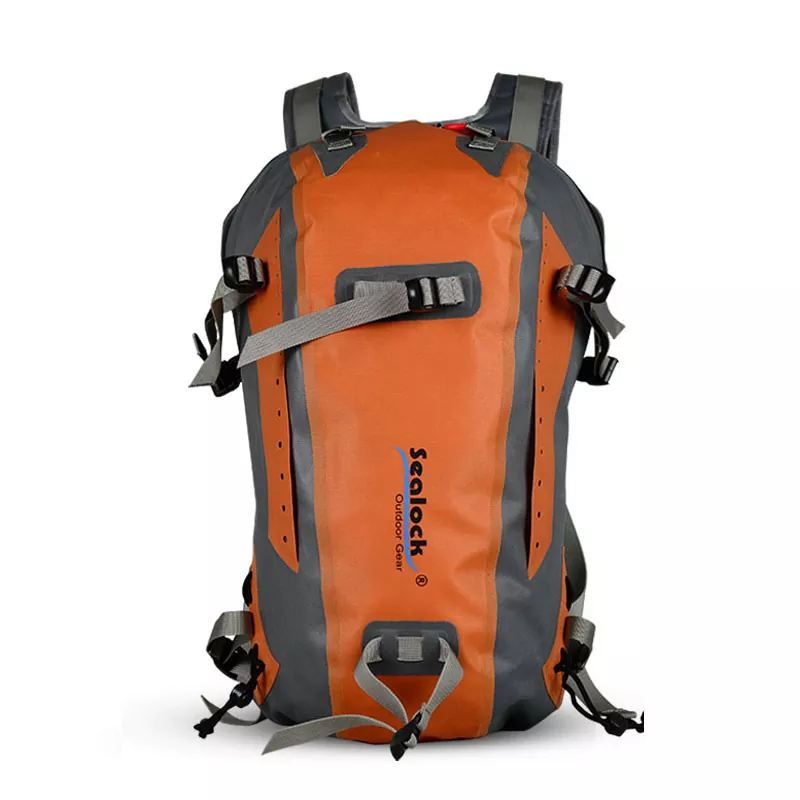 Backpack uiscedhíonach Le haghaidh Campála